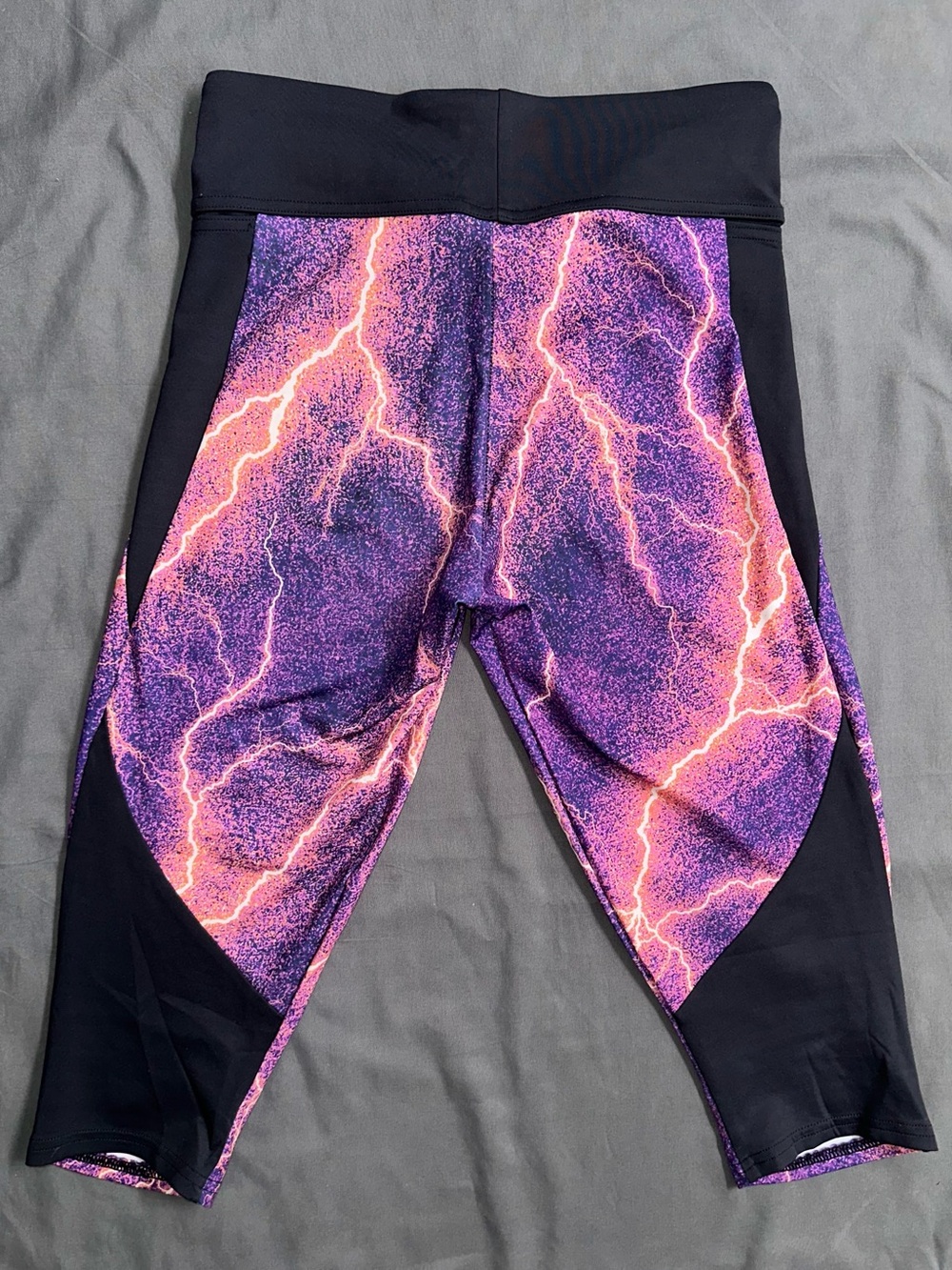 Blackmilk Lightning Purple Combat Pants Small RARE Pockets Gym Capri Leggings - Picture 4 of 8